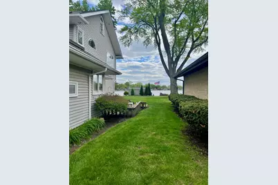 2401 Fairview Avenue, Johnsburg, IL 60051 - Photo 4