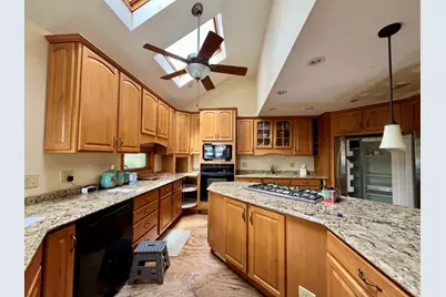 2401 Fairview Avenue, Johnsburg, IL 60051 - Photo 16