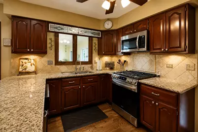1265 N Scarlet Drive, Addison, IL 60101 - Photo 12