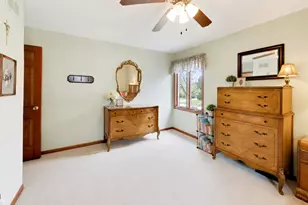 1265 N Scarlet Dr, Addison, IL 60101 - Photo 36