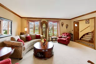 1265 N Scarlet Dr, Addison, IL 60101 - Photo 8