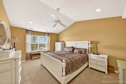 403 Town Center Boulevard, Gilberts, IL 60136 - Photo 10