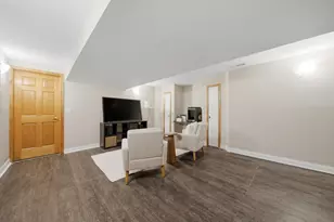 5801 N Kenton Ave, Chicago, IL 60646 - Photo 40