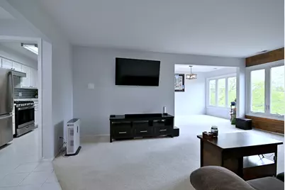 225 Lake Boulevard #560, Buffalo Grove, IL 60089 - Photo 8