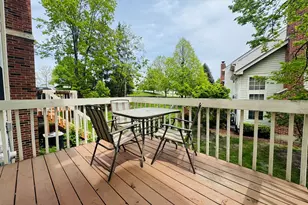 2164 Seaver Ln, Hoffman Estates, IL 60169 - Photo 2