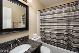 17 Peach tree Ln, Westmont, IL 60559 - Photo 10