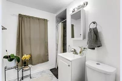 4951 W Concord Place, Chicago, IL 60639 - Photo 16