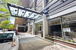 3110 N Sheridan Rd, Chicago, IL 60657 - Photo 2