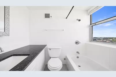 3110 N Sheridan Road #1807, Chicago, IL 60657 - Photo 14