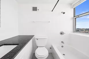3110 N Sheridan Rd, Chicago, IL 60657 - Photo 14