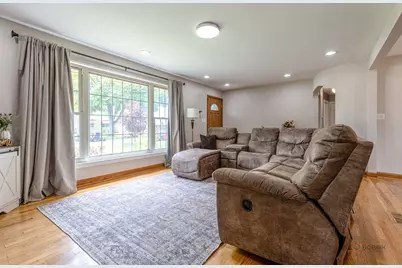 2632 Sarah Street, Franklin Park, IL 60131 - Photo 4