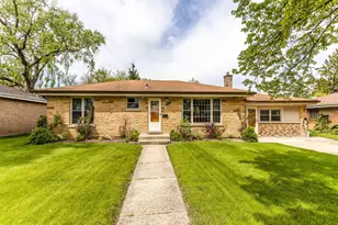 2632 Sarah St, Franklin Park, IL 60131 - Photo 1
