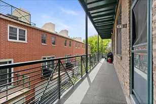 2512 N Bosworth Ave, Chicago, IL 60614 - Photo 2