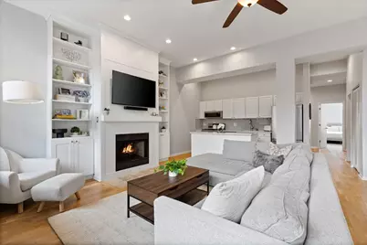2512 N Bosworth Avenue #208, Chicago, IL 60614 - Photo 4