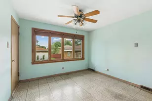 4432 W 100th Pl, Oak Lawn, IL 60453 - Photo 12