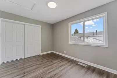 485 Meadow Green Lane, Round Lake Beach, IL 60073 - Photo 16