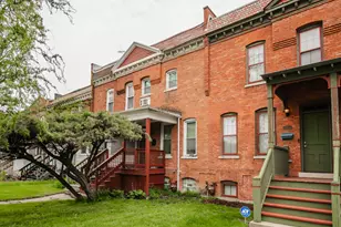 10433 S Corliss Ave, Chicago, IL 60628 - Photo 2