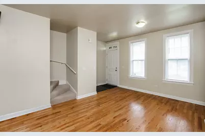 10433 S Corliss Avenue, Chicago, IL 60628 - Photo 4