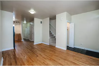 10433 S Corliss Avenue, Chicago, IL 60628 - Photo 6