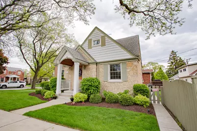 5222 N Oriole Avenue, Chicago, IL 60656 - Photo 2