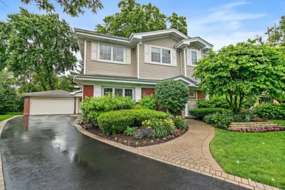 404 Sunset Drive, Wilmette, IL 60091 - Photo 2