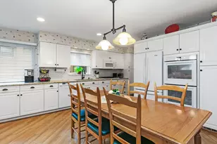 404 Sunset Dr, Wilmette, IL 60091 - Photo 12