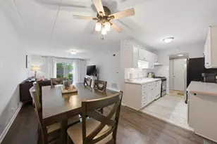 5S040 Pebblewood Ln, Naperville, IL 60563 - Photo 2