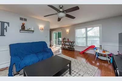 814 Holdridge Avenue, Winthrop Harbor, IL 60096 - Photo 4