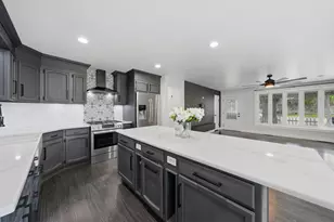 13000 Crescent Ct, Crestwood, IL 60418 - Photo 22