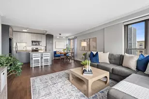 2930 N Sheridan Rd, Chicago, IL 60657 - Photo 6