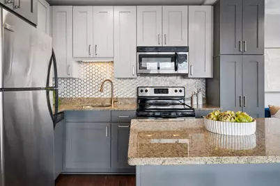 2930 N Sheridan Road #1301, Chicago, IL 60657 - Photo 8
