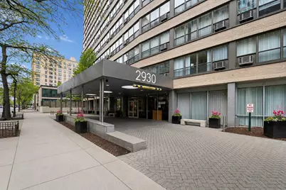 2930 N Sheridan Road #1301, Chicago, IL 60657 - Photo 2