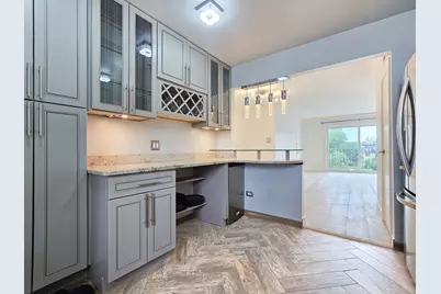9442 Bay Colony Drive #3E, Des Plaines, IL 60016 - Photo 4