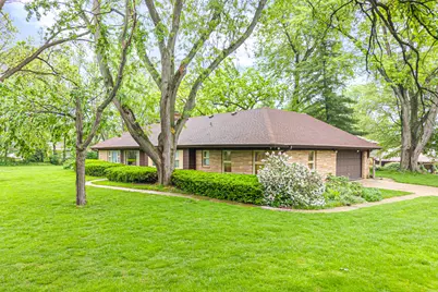 16 Greenridge Road, Elgin, IL 60120 - Photo 2