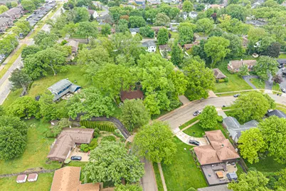 16 Greenridge Road, Elgin, IL 60120 - Photo 6