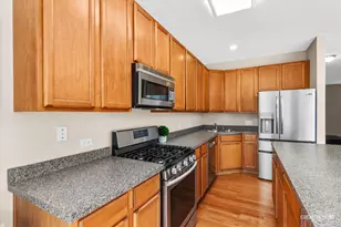 1005 Hummingbird Way, Bartlett, IL 60103 - Photo 8