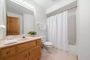 2235 Tamarack Dr, Downers Grove, IL 60515 - Photo 20