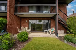 245 Windsor Ln, Willowbrook, IL 60527 - Photo 24