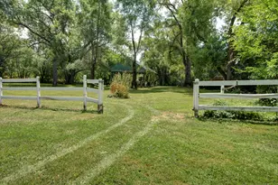17049 W Edwards Rd, Antioch, IL 60002 - Photo 48