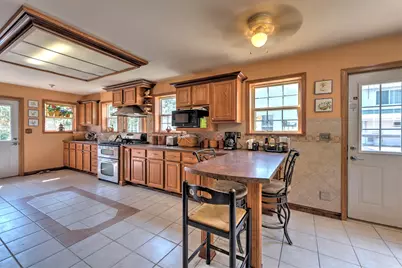 17049 W Edwards Road, Antioch, IL 60002 - Photo 16