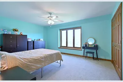 5681 River Park Drive, Libertyville, IL 60048 - Photo 38