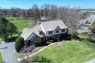5681 River Park Dr, Libertyville, IL 60048 - Photo 54