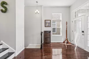 33 N Lincoln Ln, Arlington Heights, IL 60004 - Photo 4