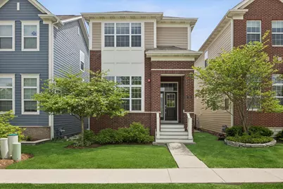 33 N Lincoln Lane, Arlington Heights, IL 60004 - Photo 1