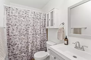714 Eletson Dr, Crystal Lake, IL 60014 - Photo 16