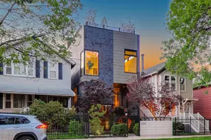 2050 W Huron St, Chicago, IL 60612 - Photo 2