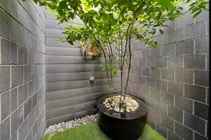 2050 W Huron St, Chicago, IL 60612 - Photo 20