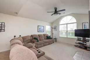 405 Stonegate Way, Manteno, IL 60950 - Photo 4