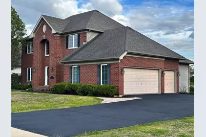 251 Pleasant Drive, Bartlett, IL 60103 - Photo 2