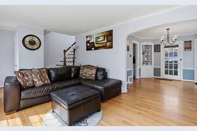 4834 N Mulligan Avenue, Chicago, IL 60630 - Photo 4
